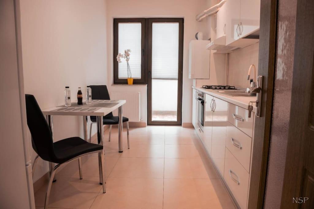 Apartament Zona Coresi Mall Брашов Екстер'єр фото